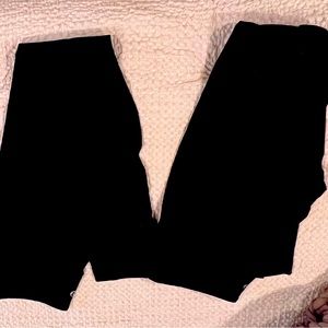 Black Lululemon leggings (2 left)